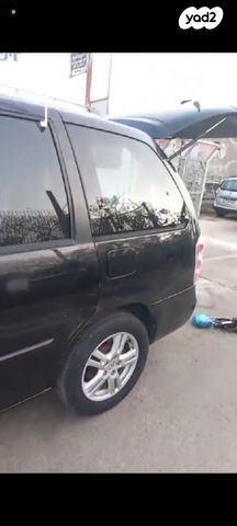 מודעת רכב מאזדה MPV