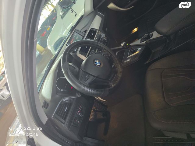 מודעת רכב ב מ וו סדרה 1