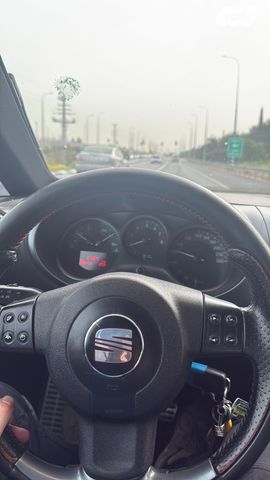 מודעת רכב סיאט לאון