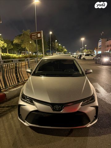 מודעת רכב טויוטה קורולה