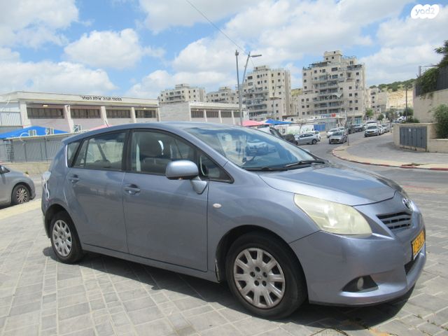 מודעת רכב טויוטה ורסו