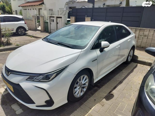 מודעת רכב טויוטה קורולה