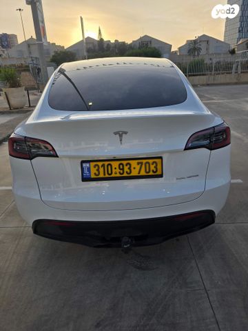 מודעת רכב טסלה מודל Y