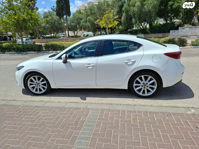 מודעת רכב מאזדה 3