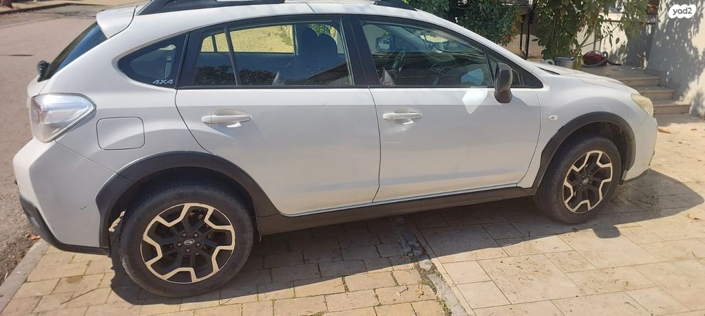 מודעת רכב סובארו XV