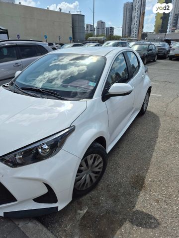 מודעת רכב טויוטה יאריס