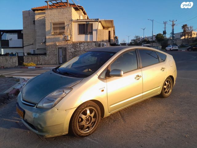 מודעת רכב טויוטה פריוס