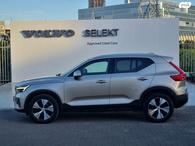 מודעת רכב וולוו XC40 1