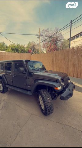 מודעת רכב ג'יפ רנגלר