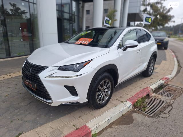 מודעת רכב לקסוס NX