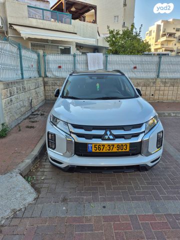 מודעת רכב מיצובישי ASX