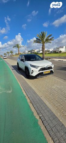 מודעת רכב טויוטה RAV4
