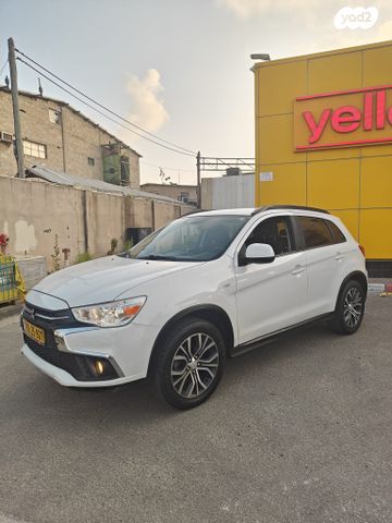 מודעת רכב מיצובישי ASX