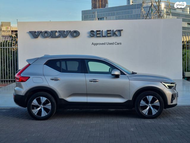 מודעת רכב וולוו XC40 2