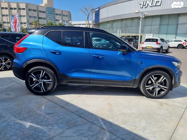 מודעת רכב וולוו XC40 1
