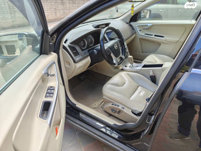 מודעת רכב וולוו XC60