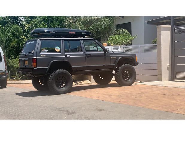 צ'ירוקי Limited אוט׳ 4.0 (178 כ״ס)