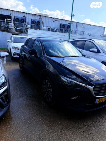 מודעת רכב מאזדה CX-3