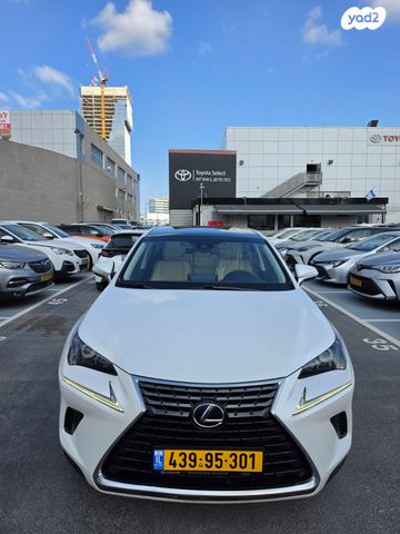 מודעת רכב לקסוס NX