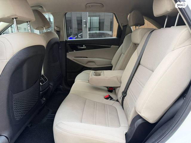 מודעת רכב קיה סורנטו