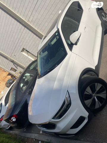 מודעת רכב וולוו XC40