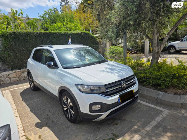 מודעת רכב פולקסווגן T-קרוס