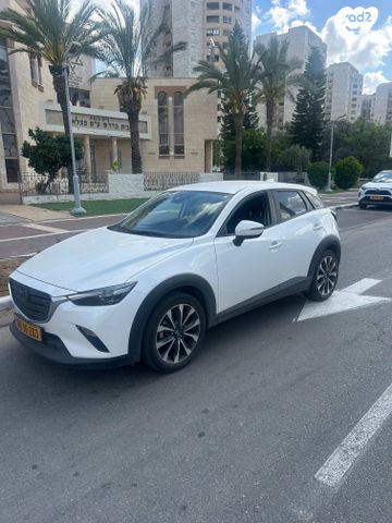 מודעת רכב מאזדה CX-3