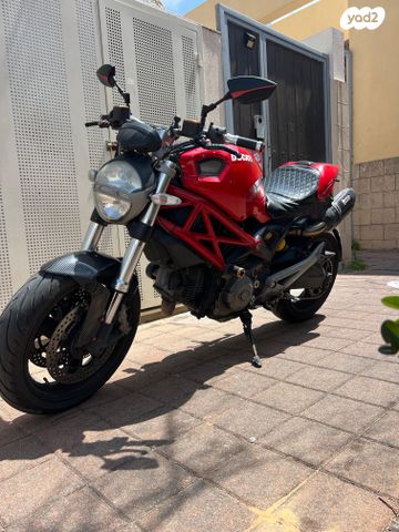 מודעת רכב דוקאטי מונסטר 696