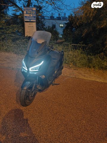 מודעת רכב סאן יאנג ג'וי-מקס Z-250