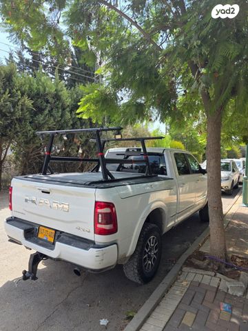 מודעת רכב דודג'