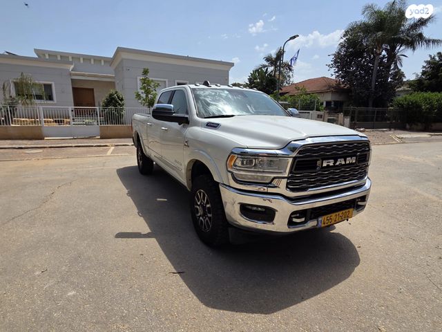 מודעת רכב דודג'