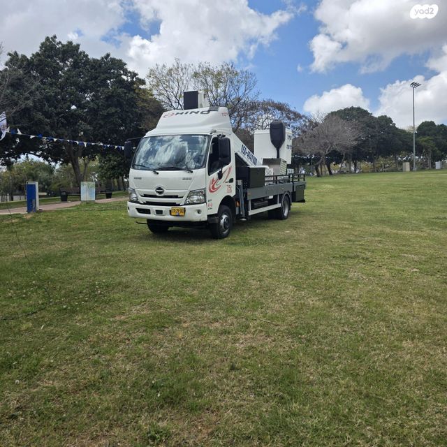 מודעת רכב מנוף