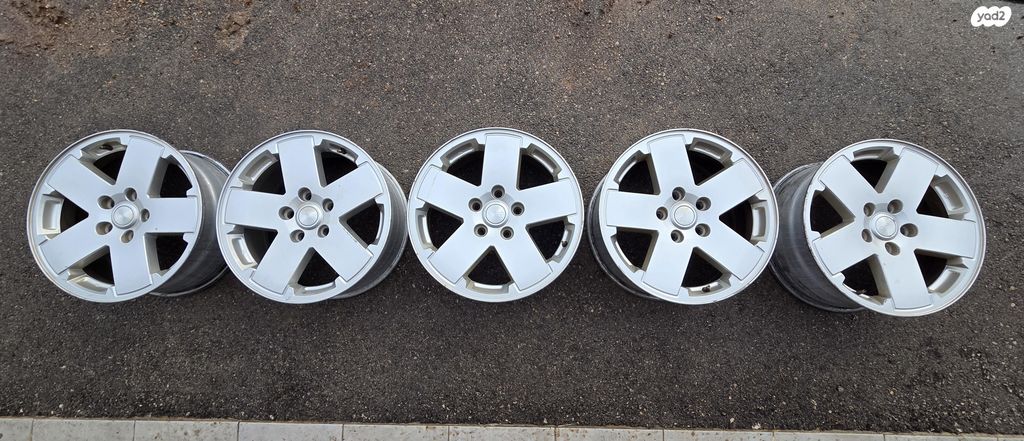 feedItemObj.data.row_1