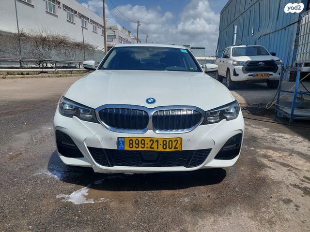 מודעת רכב ב מ וו סדרה 3