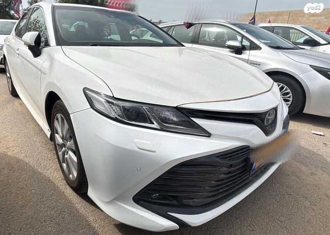 מודעת רכב טויוטה קאמרי 2