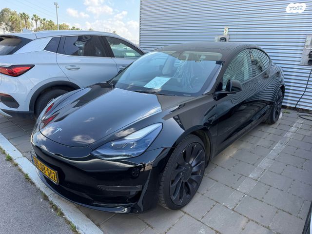 מודעת רכב טסלה מודל 3