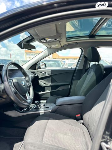 מודעת רכב ב מ וו סדרה 1 1