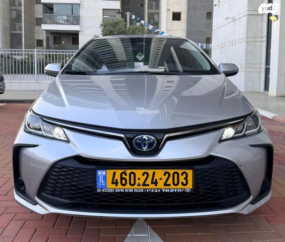 מודעת רכב טויוטה קורולה