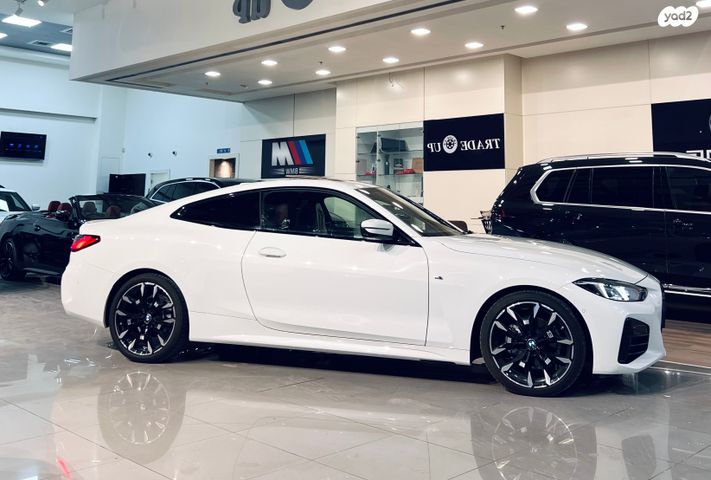 מודעת רכב ב מ וו סדרה 4