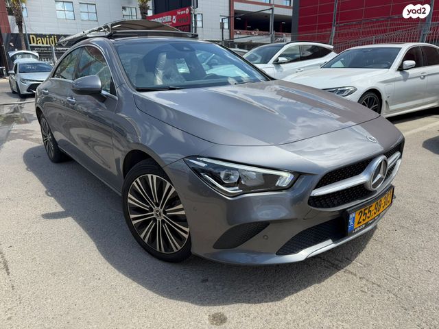 מודעת רכב מרצדס-בנץ CLA