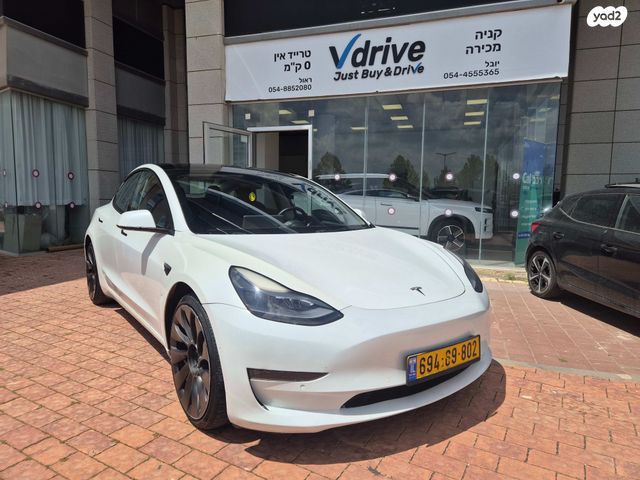 מודעת רכב טסלה מודל 3