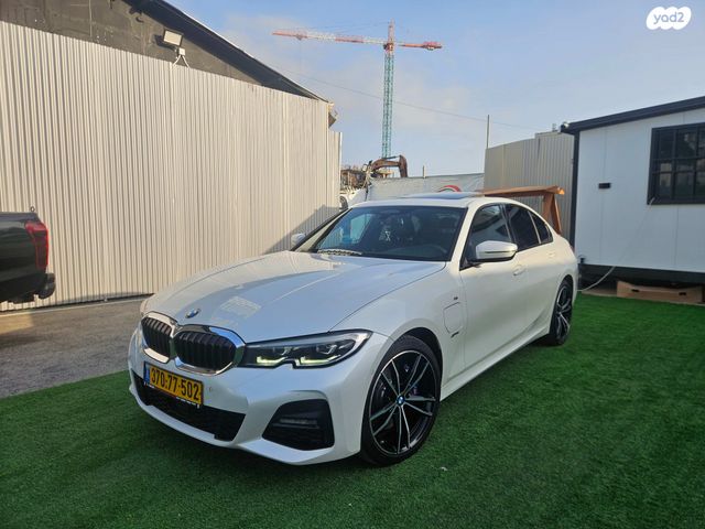 מודעת רכב ב מ וו סדרה 3