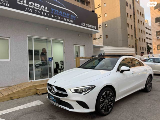 מודעת רכב מרצדס-בנץ CLA