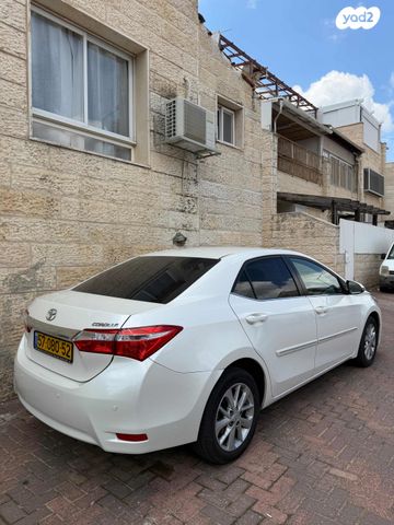 מודעת רכב טויוטה קורולה