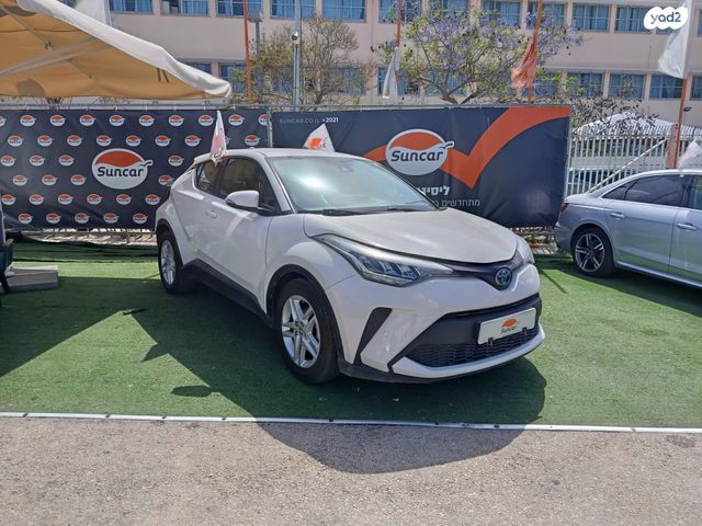 מודעת רכב טויוטה C-HR