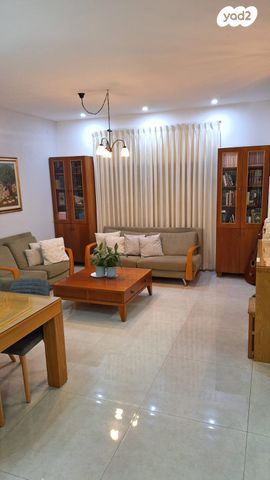 ד"ר אברהם טיכו 3