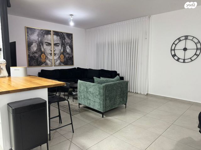 פרופ' עדה יונת 3