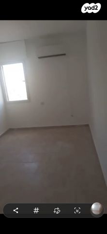 שדרות השופטים 13