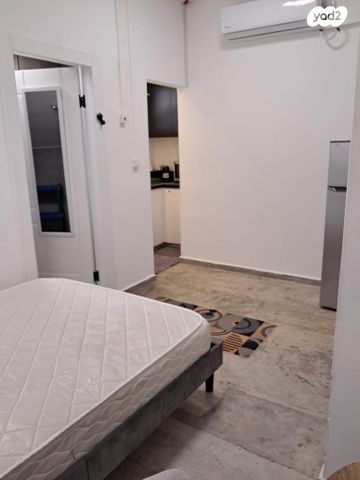 טשרניחובסקי 18