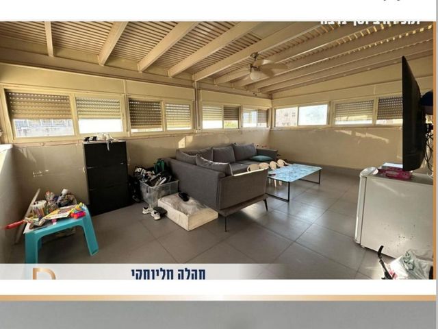 יוסף נדבה 17